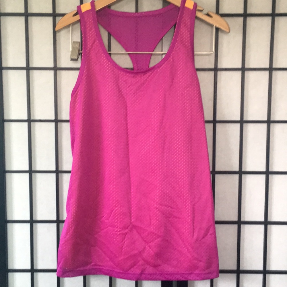 Reversible Tank! 🖤